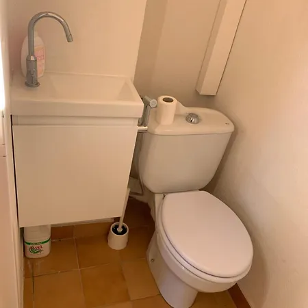 Petite Maison A L Entree De St Tropez