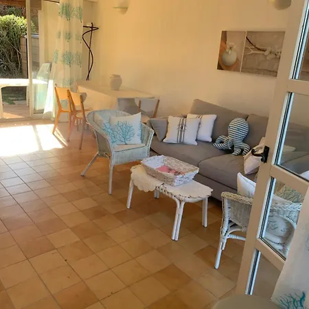 Petite Maison A L Entree De St Tropez